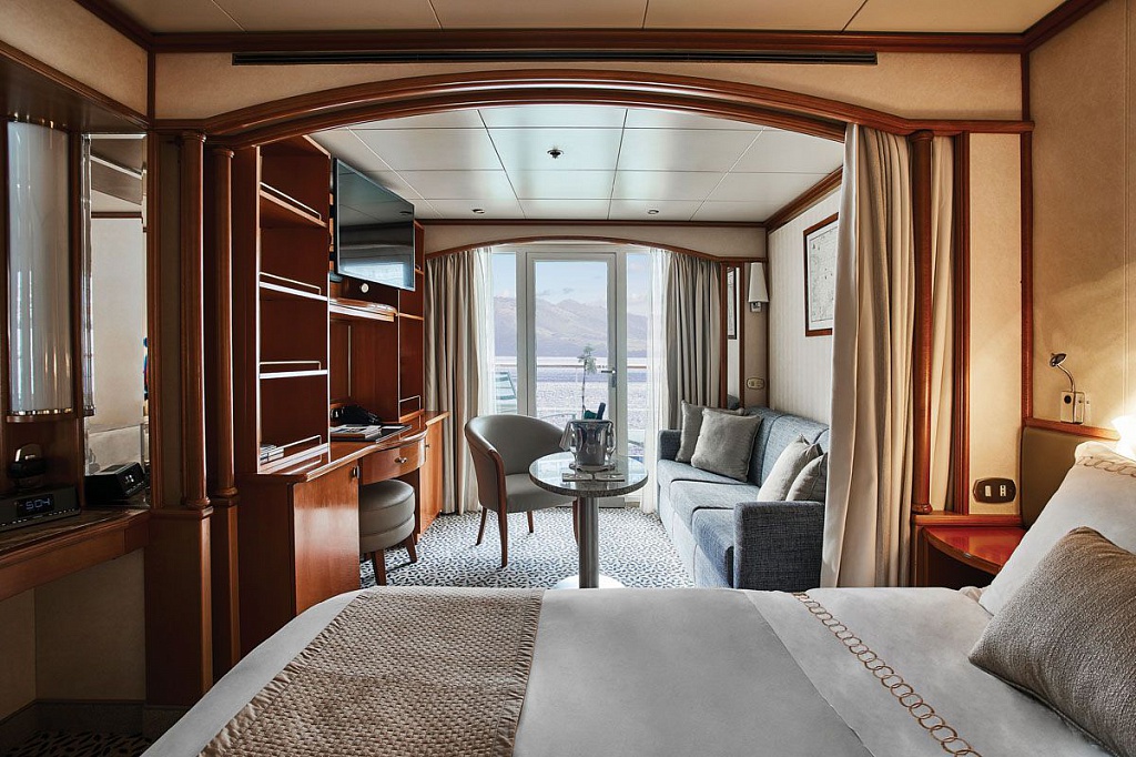 Silver Wind - Deluxe Veranda Suite